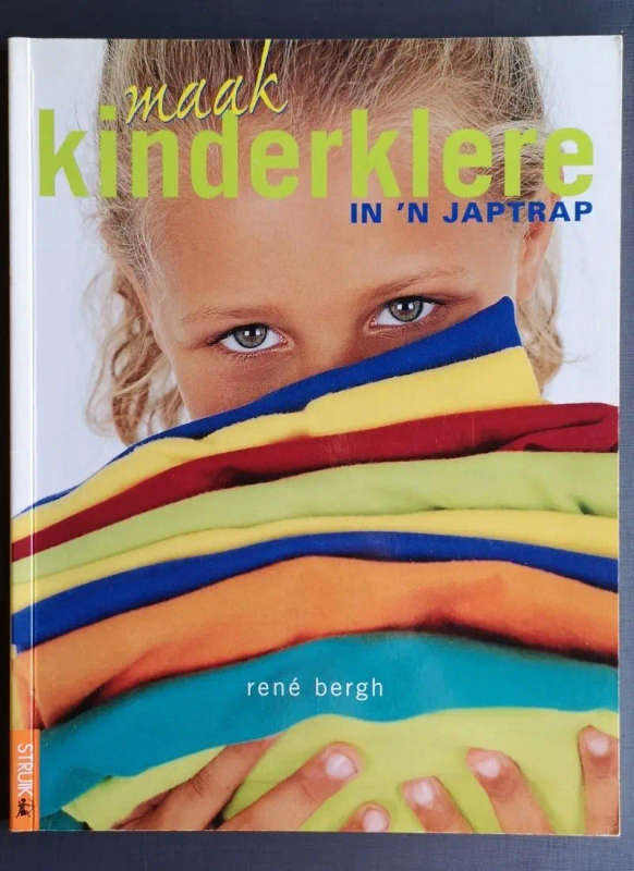 Maak kinderklere in 'n japtrap