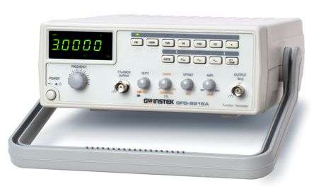 SIGNAL GENERATOR 3MHz 6-DIG GFG-8250A *D*