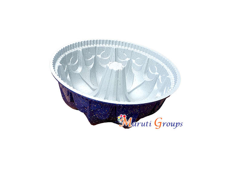 Big Doughnut Tray / Bundt Baking Pans