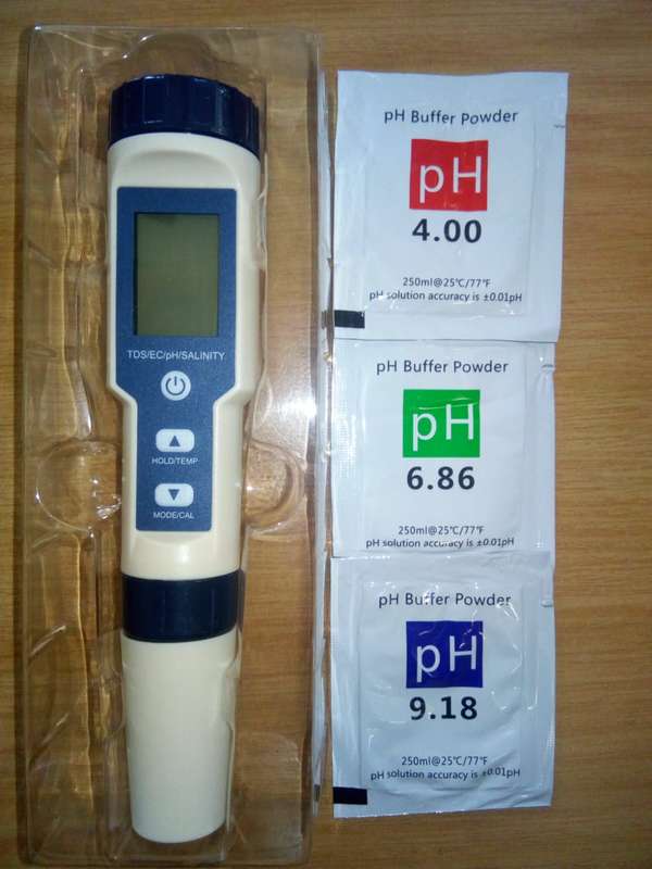 pH/ TDS/ EC/ Salinity/ Temperature Meter