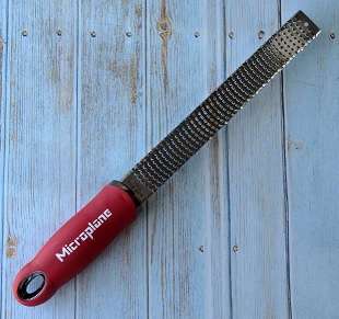 Premium Classic Zester - Red