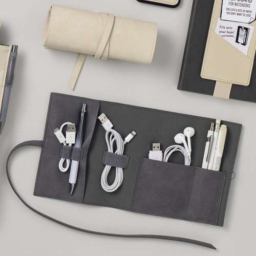 BOOKAROO TRAVEL TECH TIDY - CREAM