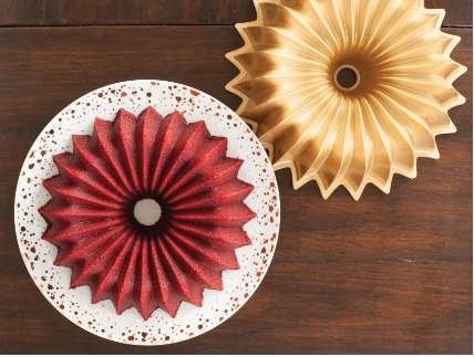 Brilliance Bundt Pan