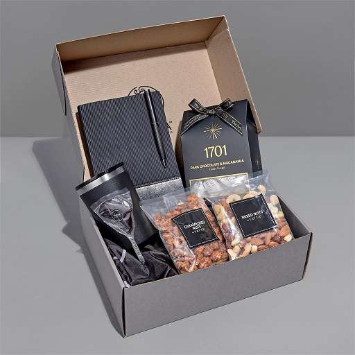 Yatta Elegant Ensemble Hamper - Black Only
