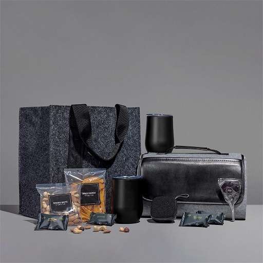 Yatta Lavishly Laden Hamper - Black