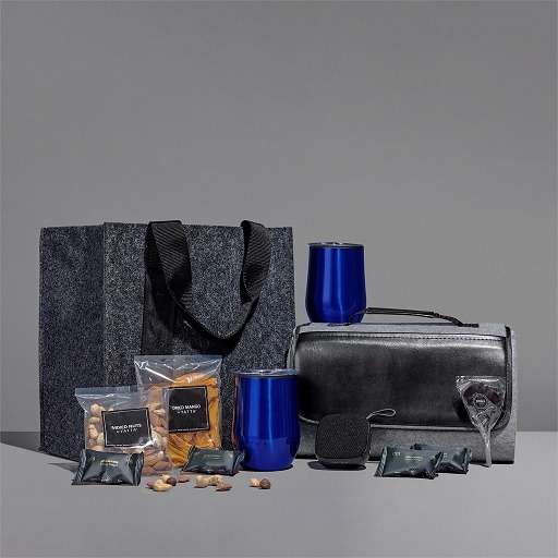 Yatta Lavishly Laden Hamper - Blue