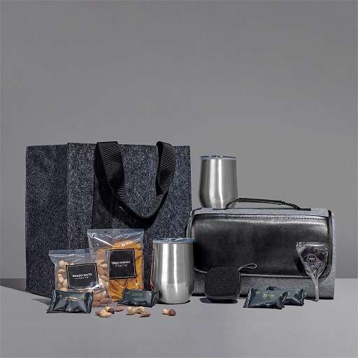 Yatta Lavishly Laden Hamper - Silver