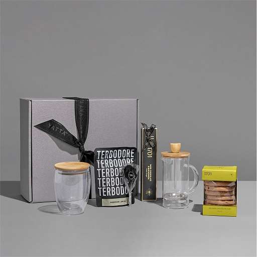 Yatta Premium Pleasures Hamper - Natural