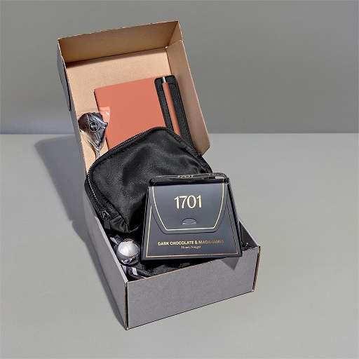 Yatta Simple Luxuries Hamper - Burnt Orange