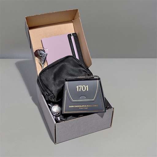 Yatta Simple Luxuries Hamper - Pink