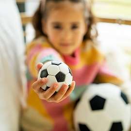SMART GAMES - PLUG AND PLAY BALL