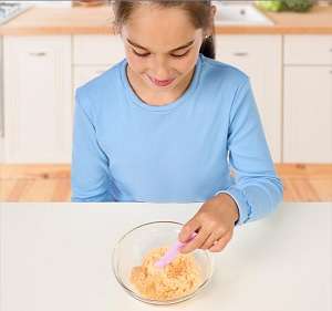 COOKEEZ MAKERY PARTY TREATZ PLAYSET
