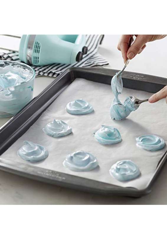 Wilton Perfect Results Premium Non-Stick Cookie Sheet ? 38 x 25 cm