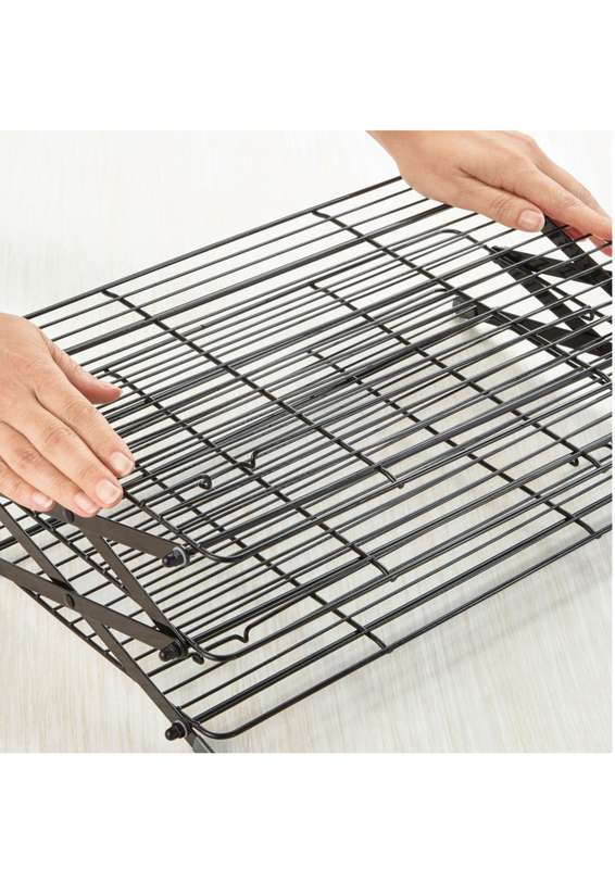 Wilton Gold 3-Tier Collapsible Cooling Grid (25.4 cm Wide x 40.6 cm Tall)