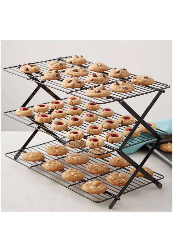 Wilton Gold 3-Tier Collapsible Cooling Grid (25.4 cm Wide x 40.6 cm Tall)