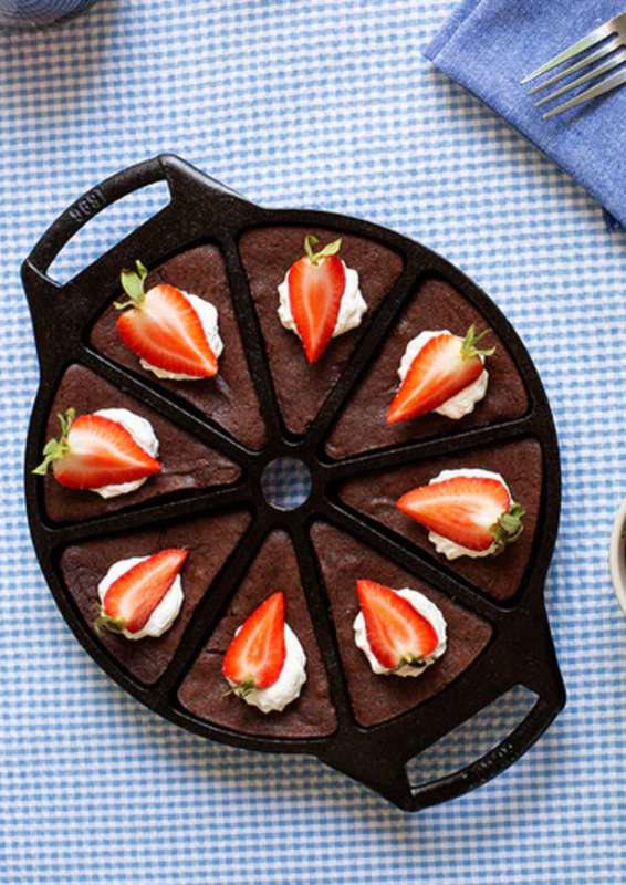 Lodge Cast Iron Seasoned Cast Iron 8 Wedges, Wedge Pan