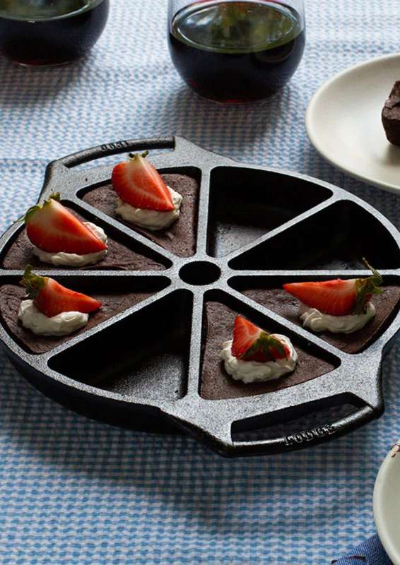 Lodge Cast Iron Seasoned Cast Iron 8 Wedges, Wedge Pan