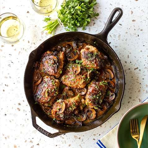 LodgeCast Iron 12 Inch Seasoned Cast Iron Skillet