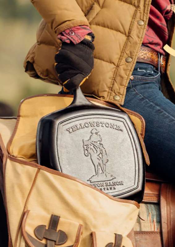 Lodge Cast Iron Yellowstone 10.5 Inch Square Seasoned Cast Iron Cowboy Grill Pan