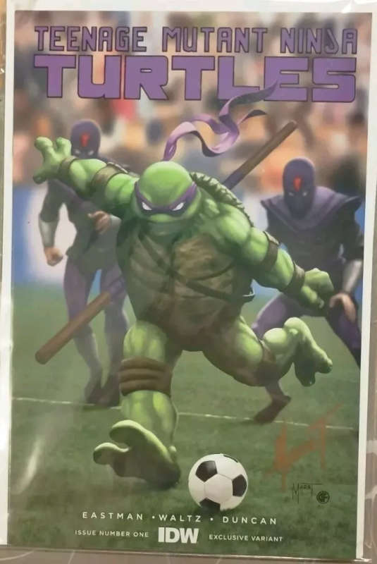 TMNT #1 NYCC SIGNED MARAT MYCHAELS INC COA. DONATELLO SOCCER/FOOTBALL LTD 500