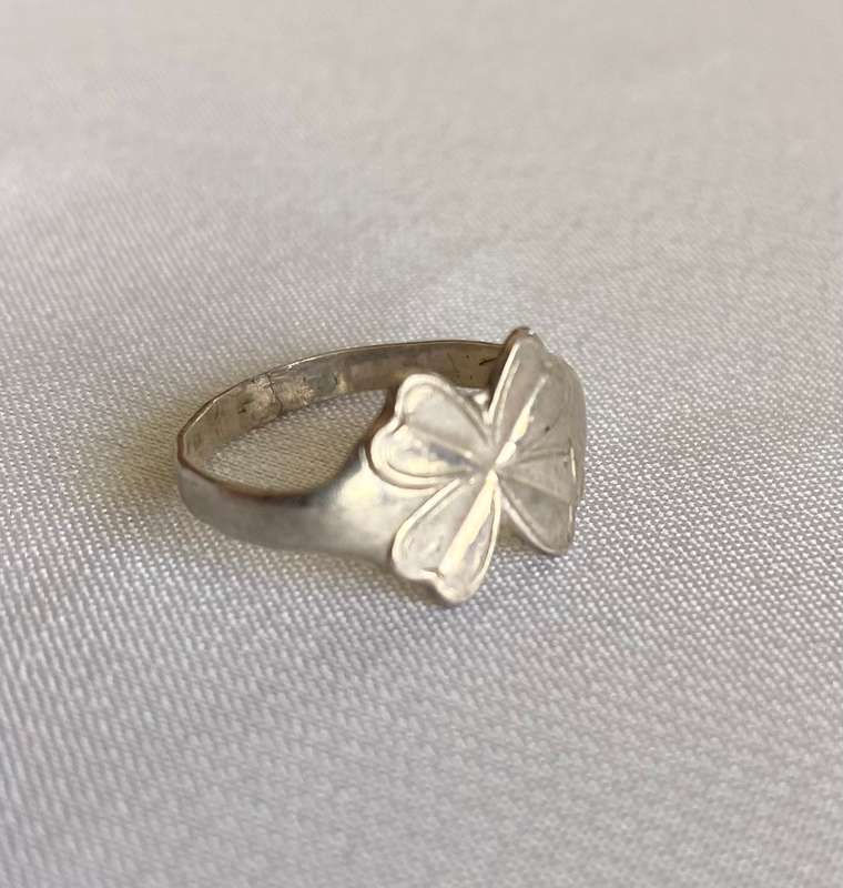 Ring - 925 Silver Toe Ring With Clover Pattern on Top #ML168