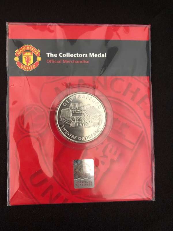 Silver Manchester United Collection Medal, Official Merchandise (in original pack) #ML317 R120.00