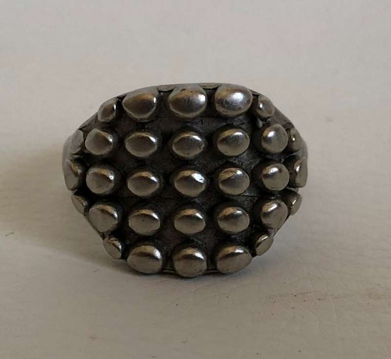 Ring - Silver Tone Oval Ring with Bobbles ML312 R395.00 | Size W