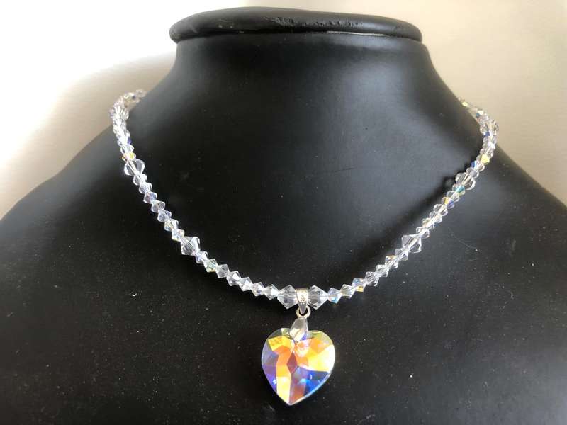 Necklace - Crystals with Crystal Heart Pendant, Magnetic Clasp #ML257