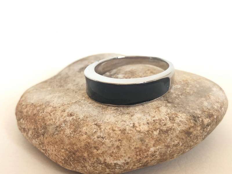 Silver Tone Ring With Black Inlay #ML344 R150.00 | Dimensions: Size U