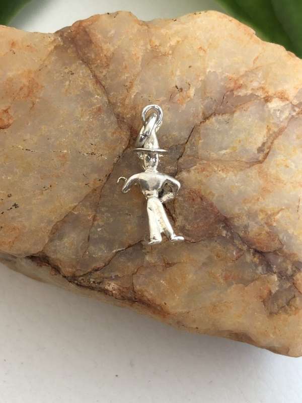 Charm - Silver Man Playing Violin #ML373