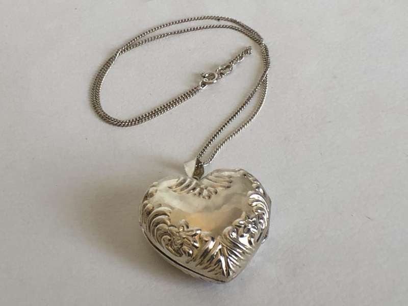 925 Silver Large Heart Locket - Light Weight With Floral Design #ML391 R495.00 |