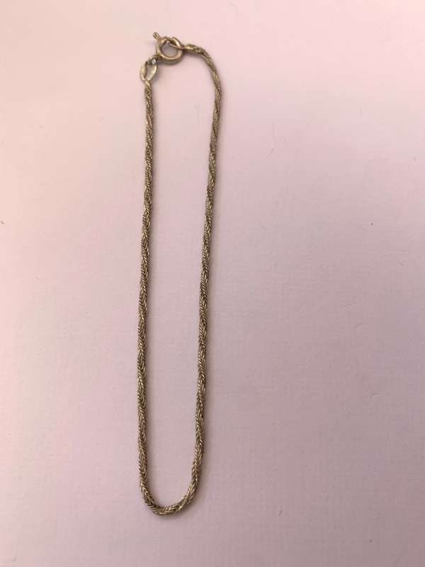 Bracelet - Chain with Milor Twisted Fishtail Chain Bracelet. 925 Silver #ML985 R225.00 | Dimensio...