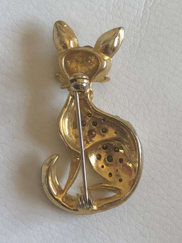 Brooch - Gold Plated Fox Design With Red Stones For Eyes And Diamante on Body, Tail and Head #ML421