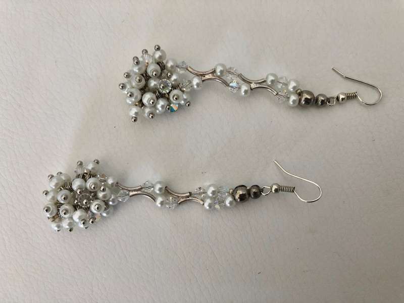 Earrings - Shepherds Hook Drop Earrings - White & Clear Cluster of Beads at the Bottom. Silver Co...