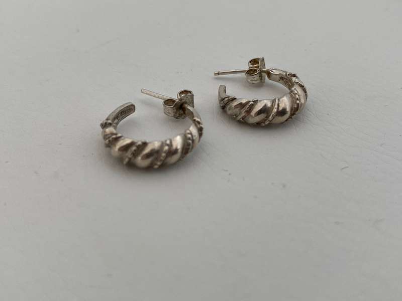 Earrings - Silver Huggies, Rope Pattern Design #ML622