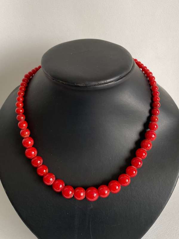 Necklace - Red Bead Decreasing In Size #ML626