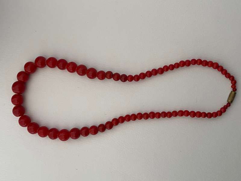 Necklace - Red Bead Decreasing In Size #ML626