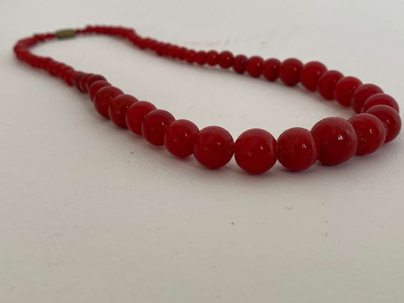 Necklace - Red Bead Decreasing In Size #ML626
