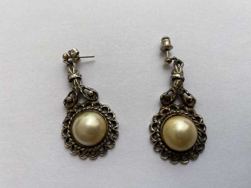 Silver Plated Earrings With Flower Patterns, Central Pearly Colour Bead (pierced ears)#ML655 | D...