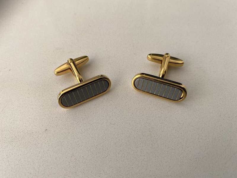 Gold Plated Cuff Links With Grey Slats #ML689 | Dimensions: 25mm x 10mm