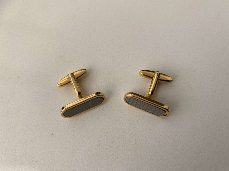 Gold Plated Cuff Links With Grey Slats #ML689 | Dimensions: 25mm x 10mm