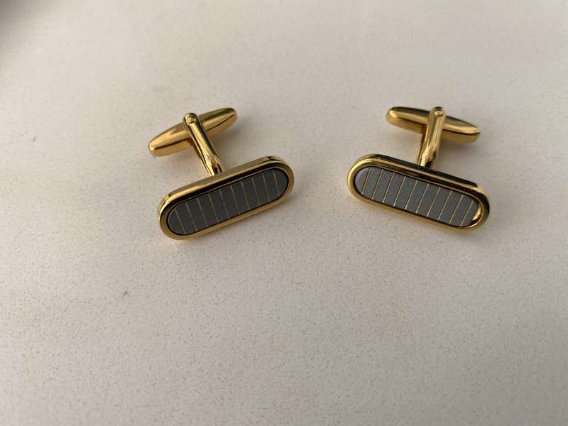 Gold Plated Cuff Links With Grey Slats #ML689 | Dimensions: 25mm x 10mm