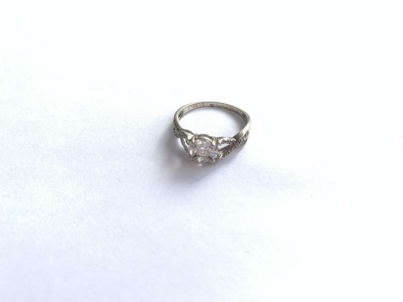 Ring  925 Silver Large Ladies Ring With Cubix In Centre And CrissCross patterns on Sides