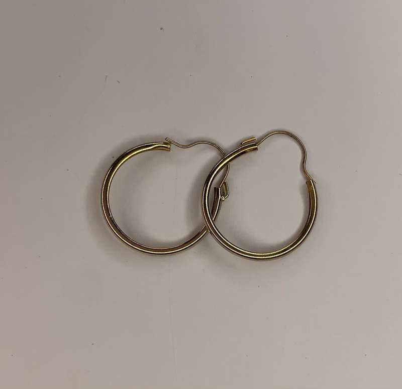 Gold Tone Tube Hoop Earrings #ML718 | Dimensions: 23mm D