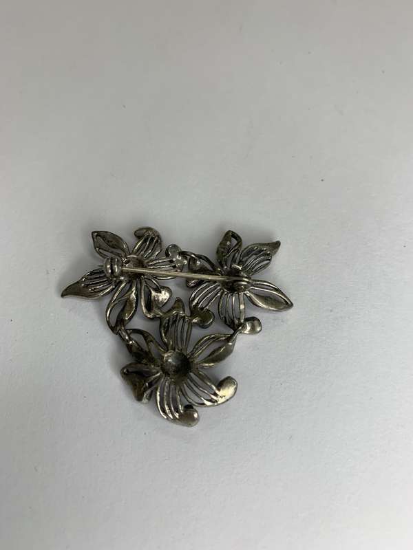 Brooch - Sterling Silver Marcasite 3 Flower Arrangement #ML747