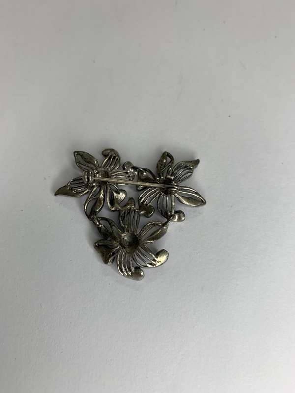 Brooch - Sterling Silver Marcasite 3 Flower Arrangement #ML747