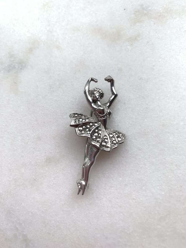 Brooch - 925 Silver Ballerina In Pirouette En Pointe With Marcasite Studded Tutu #ML756