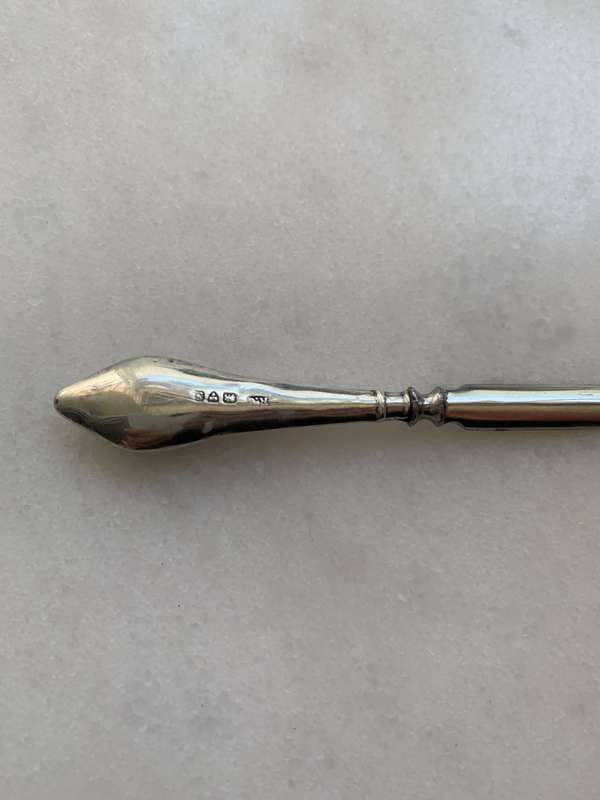 Antiques & Collectibles - Vintage Nail Cleaner. Silver Hallmarked Handle - Chester 1906 #ML808 R5...