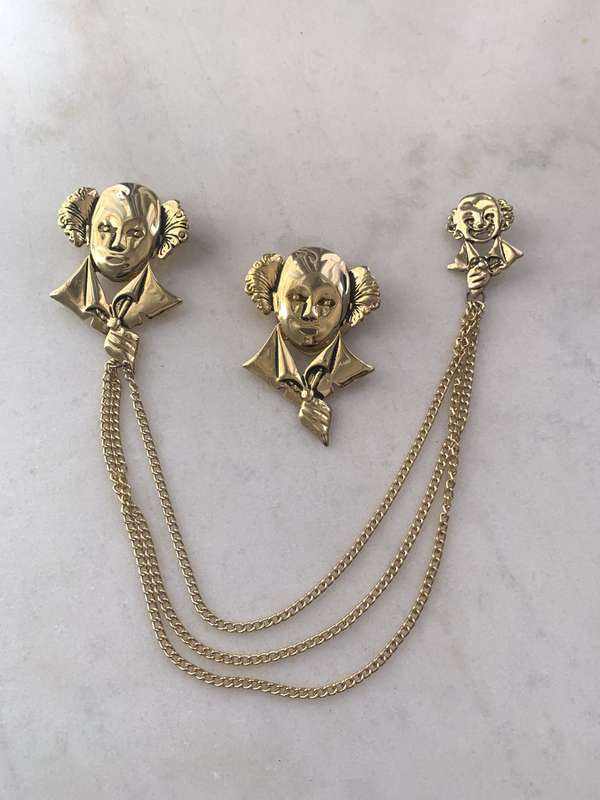 Gold Colour Clown Collar Clips With 3 Strand Chain & Matching Clown Centre Clip #ML880 R495.00 | ...