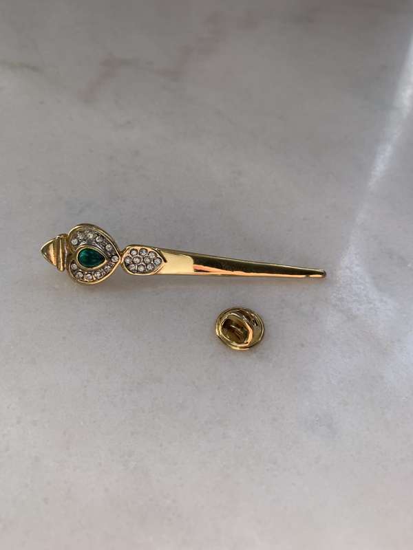Gold Colour Lapel Pin/Brooch With Heart, Diamante and beads #ML888 | Dimensions: 70mm L